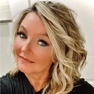 Meet your Posher, Lori